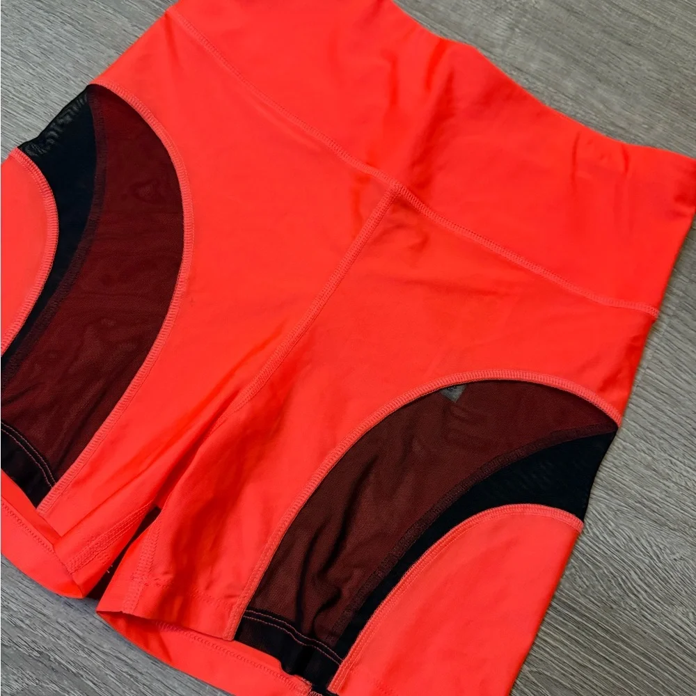 •ASOS• SHORTS - Picture 2 of 4